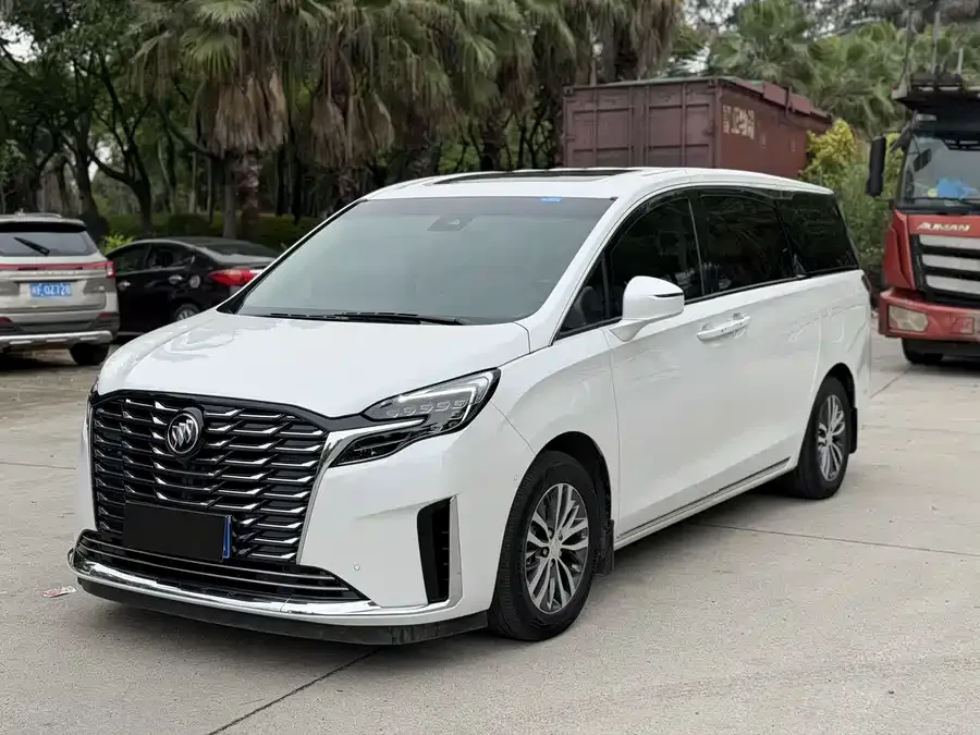 Buick GL8 2023 ES Lu Zun Premium Edition 2023 — фото 1, купить с доставкой в Москву
