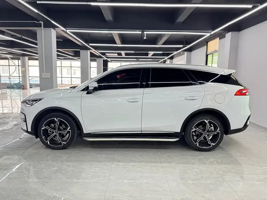 BYD Tang New Energy Tang New Energy 2021 DM-i 112KM Premium Edition 2022 — миниатюра 2
