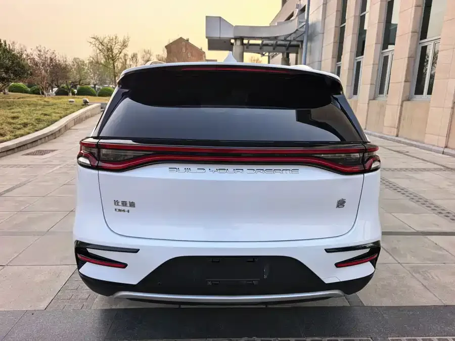 BYD Tang New Energy Tang New Energy 2021 DM-i 112KM Premium Edition 2022 — миниатюра 2