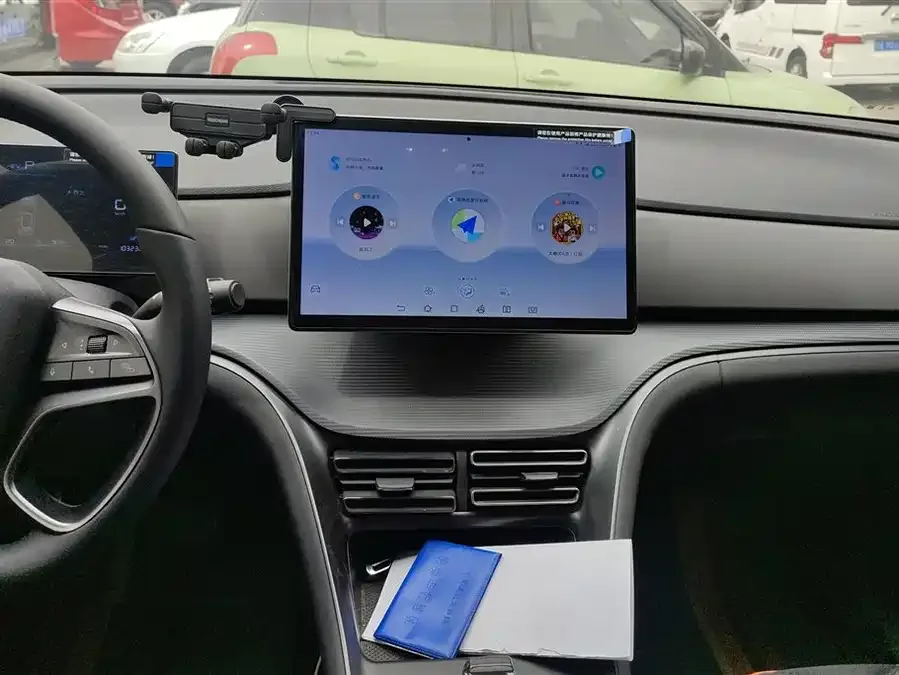 BYD Sea Lion 05 DM-i Sea Lion 05 DM-i 2025 DM-i 75KM Luxury 2025 — миниатюра 4