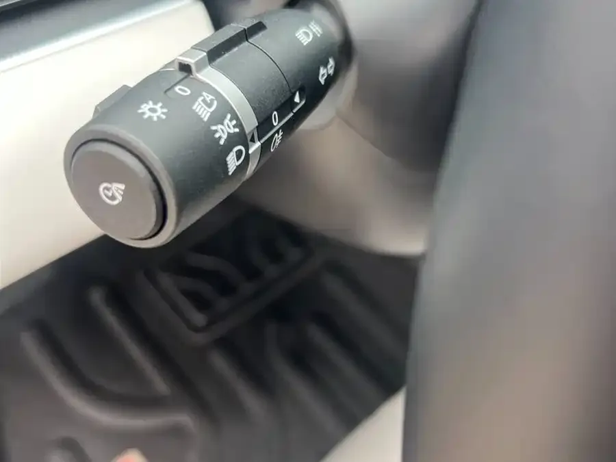 BYD Seal 06 Seal 06 2024 DM-i 120KM Premium Edition 2024 — миниатюра 3