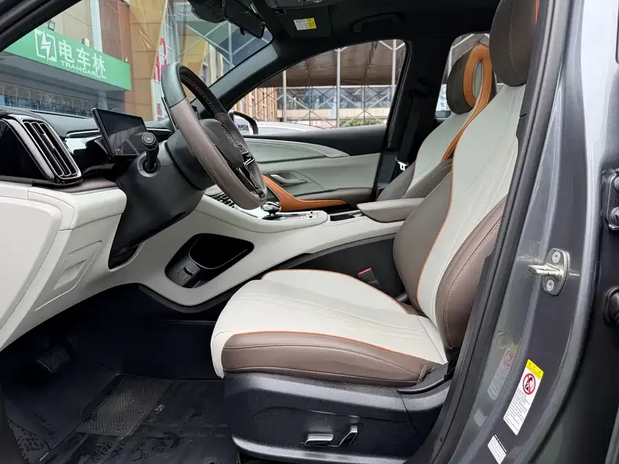 BYD Song Pro New Energy Song Pro New Energy 2023 Champion Edition DM-i 110KM Beyond Edition 2023 — миниатюра 2