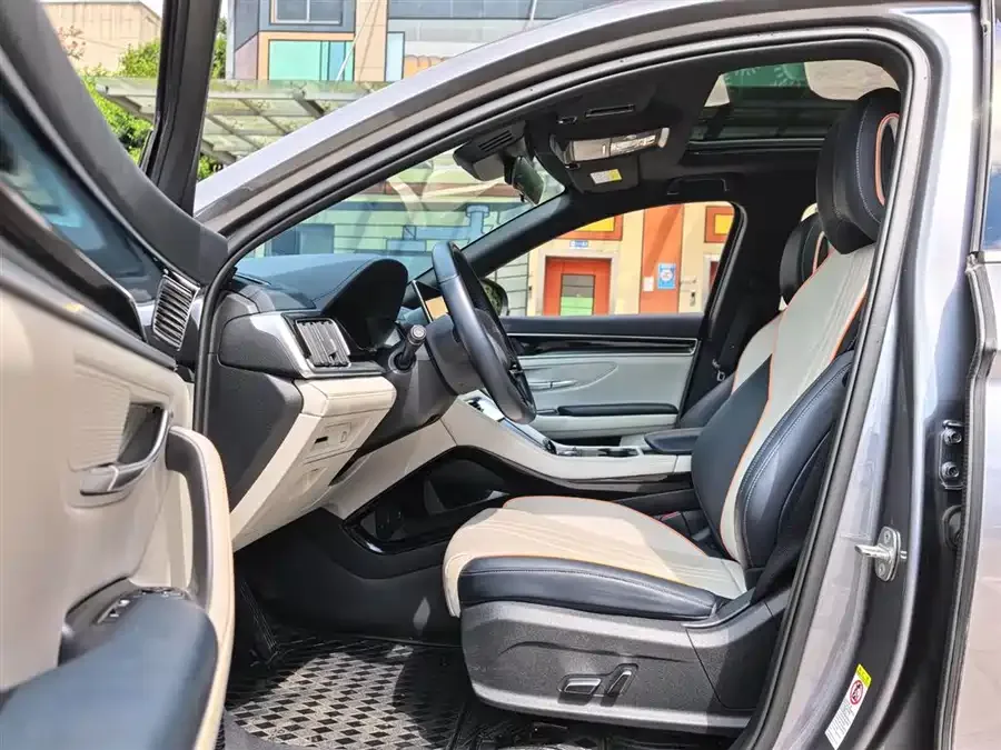 BYD Song PLUS New Energy Song PLUS New Energy 2023 Champion Edition EV 520KM Premium Edition 2023 — миниатюра 2