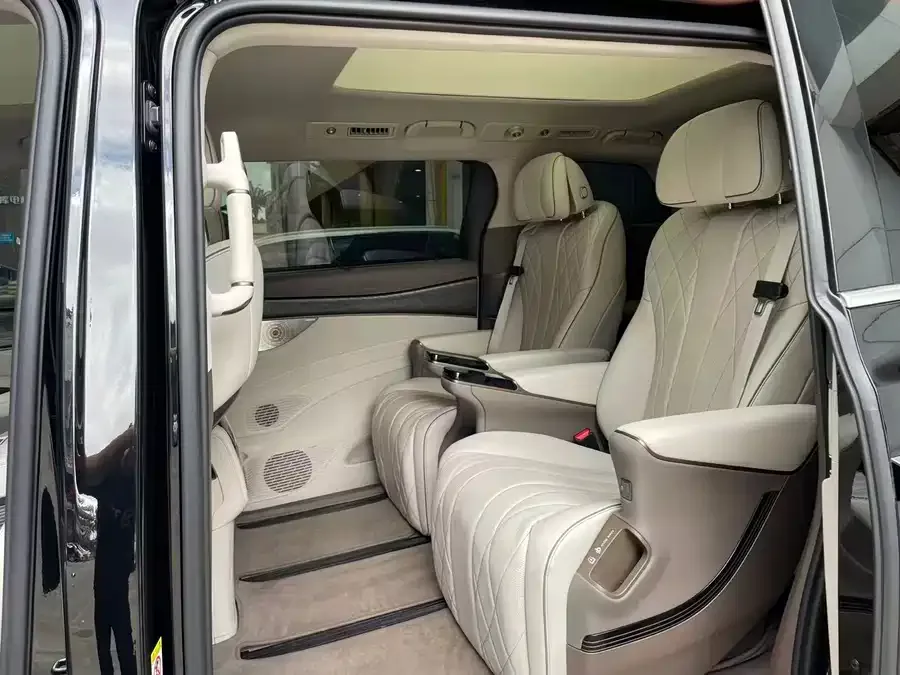 BYD D9 DENZA D9 2023 DM-i 965 Premium Edition 2024 — миниатюра 2