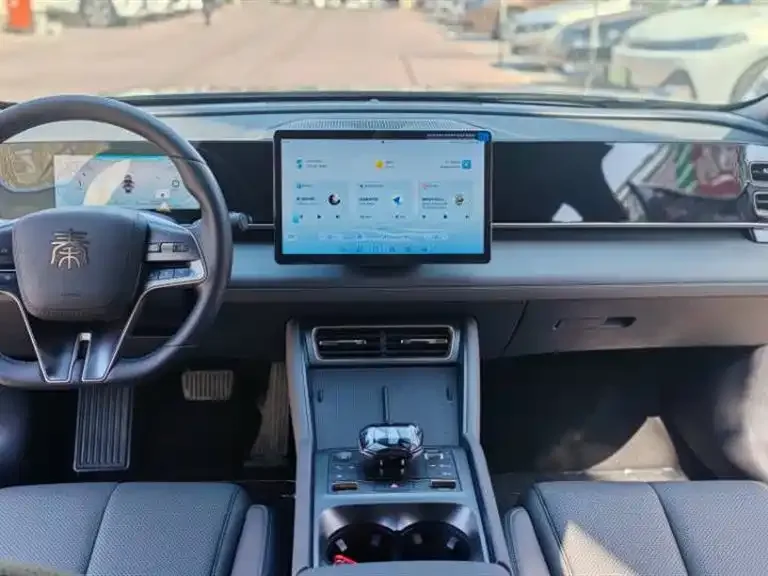 BYD Qin L Qin L 2024 DM-i 120KM Beyond Edition 2024 — миниатюра 3