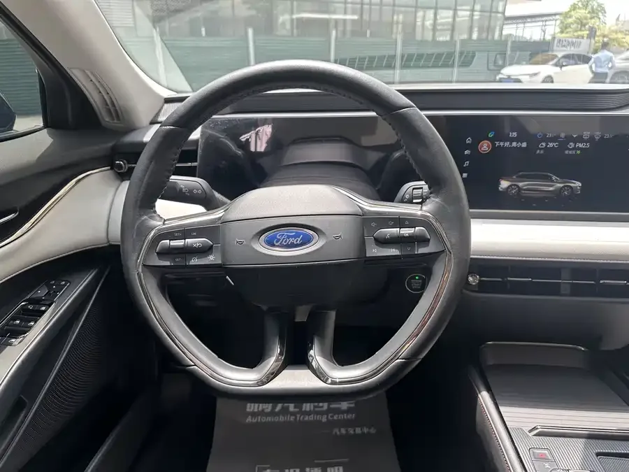Ford Mondeo Mondeo 2022 facelift EcoBoost 245 luxury model 2022 — миниатюра 3