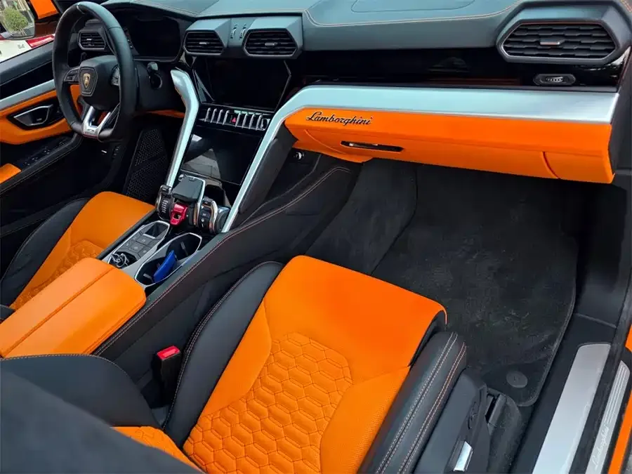 Lamborghini Urus Urus 2021 4.0T V8 2023 — миниатюра 3