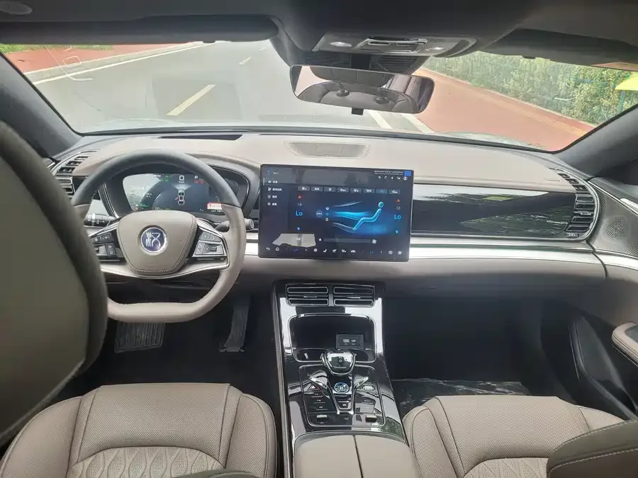 BYD Second-hand Han 2025 DM-i 125KM LiDAR Intelligent Driving Model 2025 — миниатюра 5