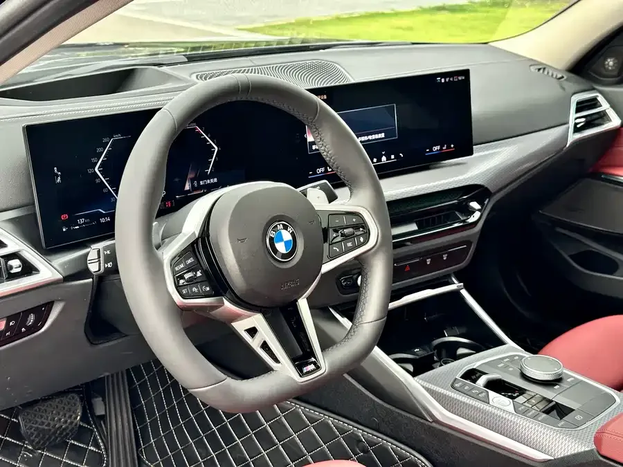 BMW 3 Series 2026 BMW 3 Series 330Li M Sport Shadow Edition 2026 — миниатюра 4