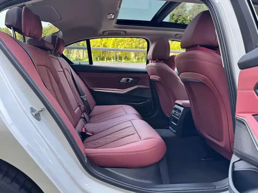 BMW 3 series BMW 3 Series 2021 320Li M Sport Package 2023 — миниатюра 2