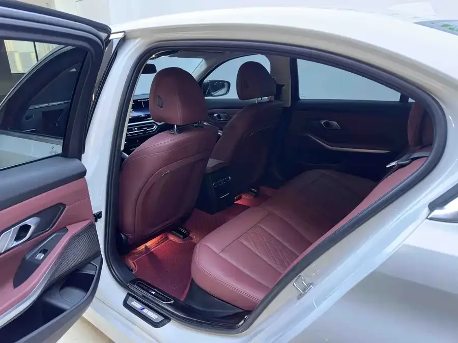 BMW 3 Series BMW 3 Series 2023 320Li M Sport Package 2023 — миниатюра 3