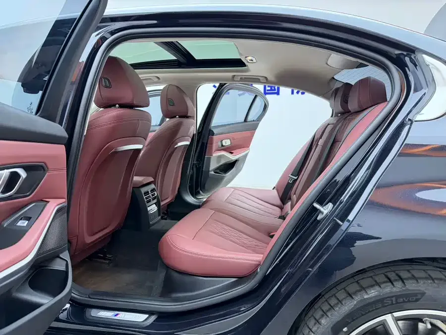 BMW 3 series BMW 3 Series 2023 320Li M Sport Package 2023 — миниатюра 4