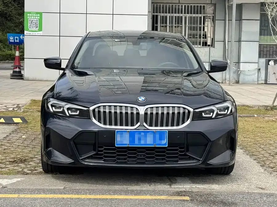 BMW 3 series BMW 3 Series 2023 320Li M Sport Package 2023 — фото 1, купить с доставкой в Москву