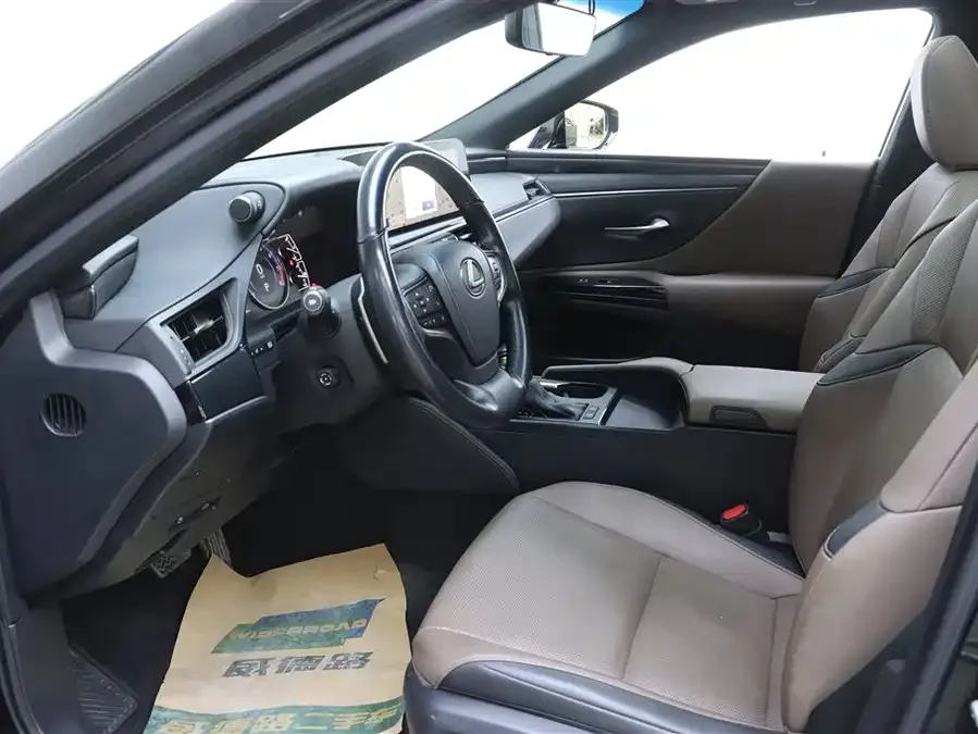 Lexus ES 2022 200 Excellence Edition 2022 — миниатюра 4