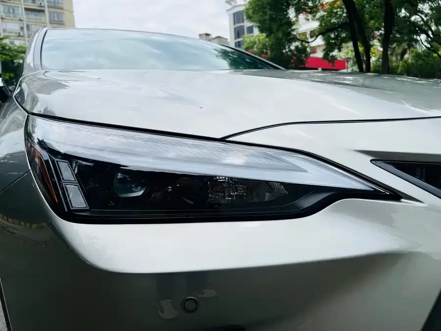 Lexus NX 2024 260 FWD Skyactiv 2024 — миниатюра 3
