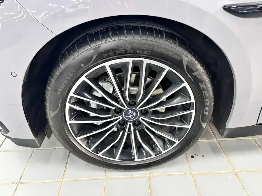 BYD Second-hand Han 2025 DM-i 125KM LiDAR Intelligent Driving Model 2025 — миниатюра 5