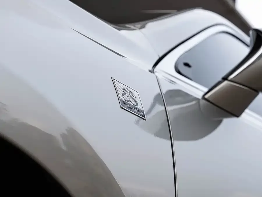 Lexus ES 2024 200 Special Limited Edition 2024 — миниатюра 3