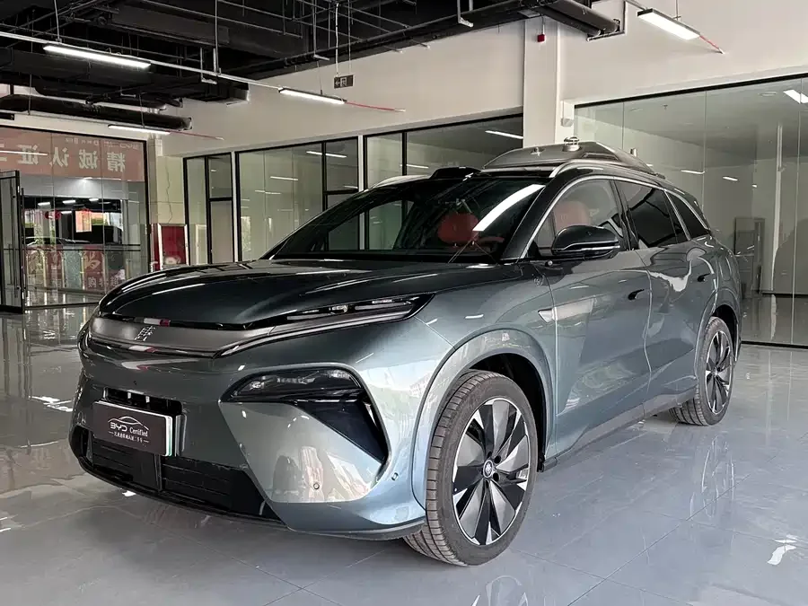 BYD Tang L 2025
