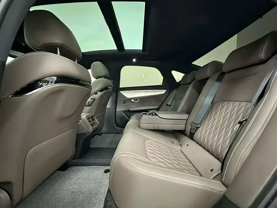 BYD Second-hand Han 2024 EV Honor Edition 605KM Front-wheel Drive Premium 2024 — миниатюра 3