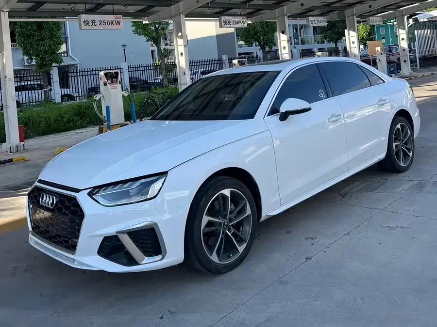 Audi a4 l 2022 40 TFSI Fashionable and Elegant 2023 — фото 1, купить с доставкой в Москву