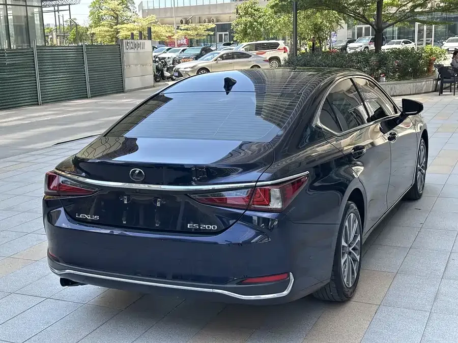 Lexus ES 2023 200 Excellence Edition 2024 — миниатюра 5