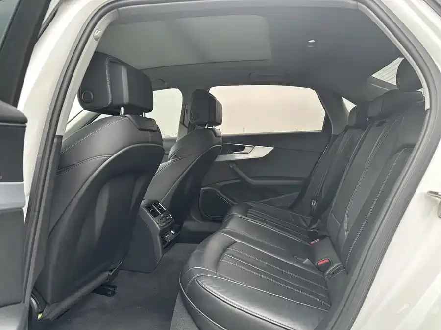 Audi a4 l 2023 40 TFSI Fashionable and Elegant 2023 — миниатюра 2