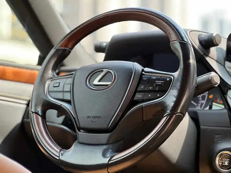 Lexus ES 2022 200 Luxury Edition 2023 — миниатюра 5