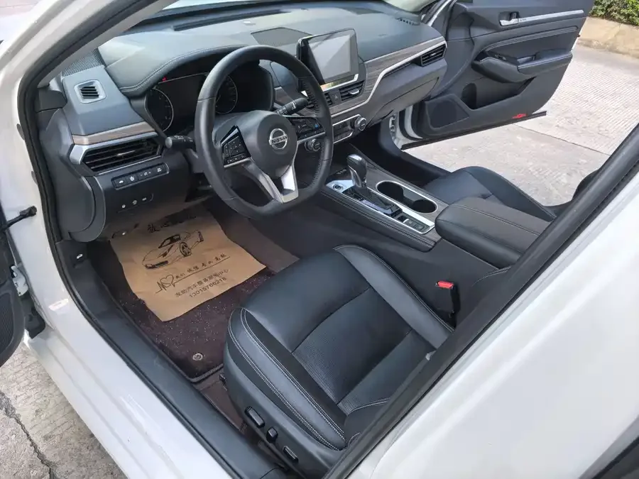 Nissan Altima Teana 2022 2.0L XL-Upr Premium Edition 2022 — миниатюра 5