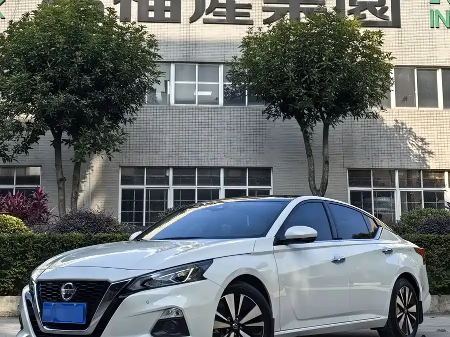 Nissan Altima 2022