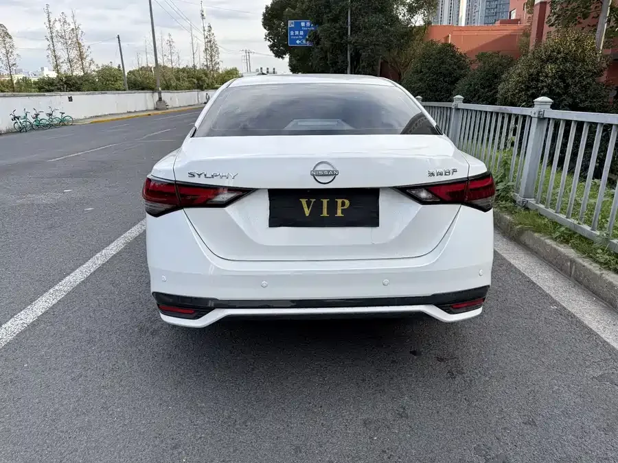 Nissan Sylphy 2026 Sylphy 1.6L CVT Enjoy Edition 2025 — миниатюра 5