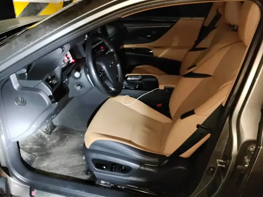 Lexus ES 2020 200 Excellence Edition 2022 — миниатюра 3