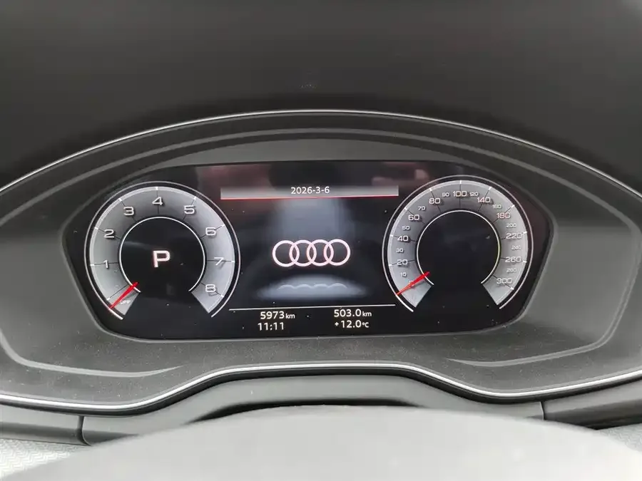 Audi Q5L 2025 45 TFSI Luxury Dynamic Edition 2025 — миниатюра 3