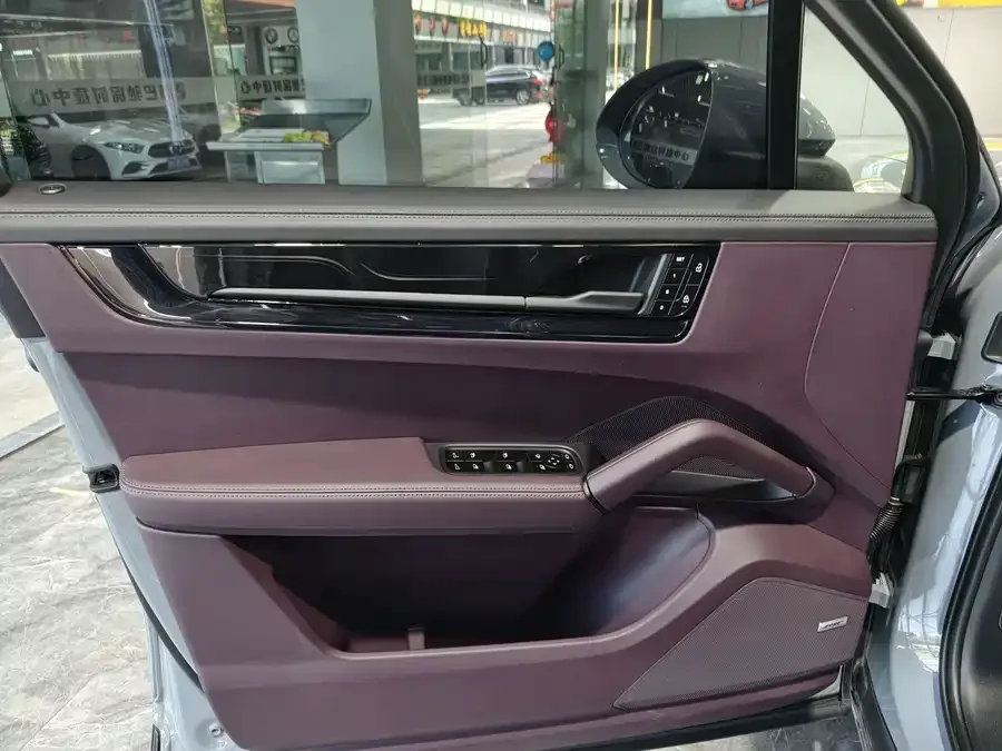Porsche Cayenne Cayenne 2025 Cayenne 3.0T 2025 — миниатюра 2