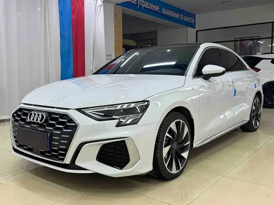 Audi A3 2023 A3L Limousine 35 TFSI Fashion Sports 2023 — фото 1, купить с доставкой в Москву