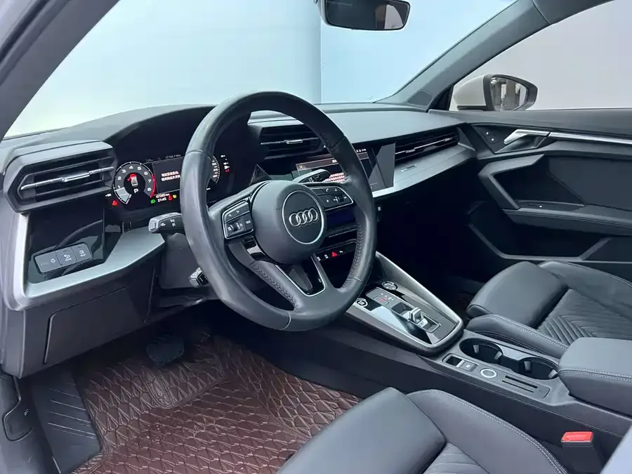 Audi A3 2022 A3L Limousine 35 TFSI Fashionable and Elegant 2022 — миниатюра 3