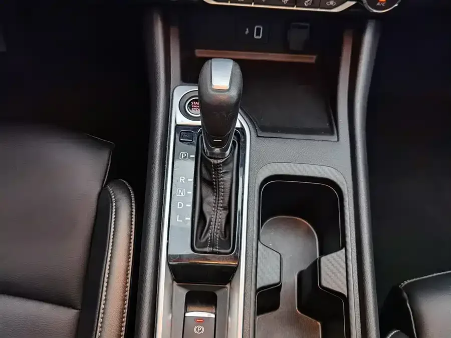 Nissan Sylphy Sylphy 2022 1.6L XL CVT Enjoy Edition 2023 — миниатюра 4