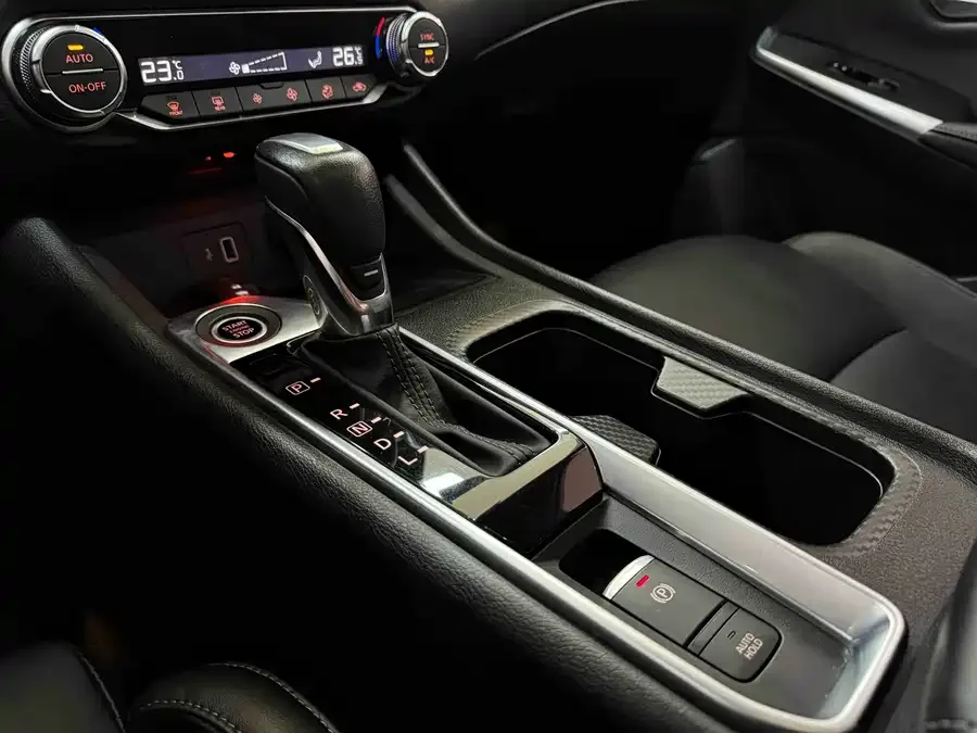 Nissan Sylphy Sylphy 2022 1.6L XL CVT Enjoy Edition 2022 — миниатюра 4