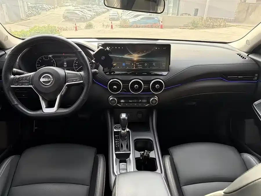 Nissan Sylphy Sylphy 2023 1.6L CVT Enjoy Edition 2024 — миниатюра 3