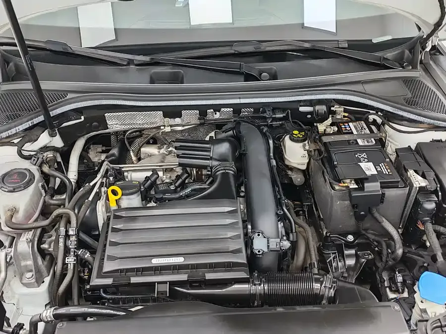 Audi A3 2021 Sportback 35 TFSI Aggressive Sports Edition 2022 — миниатюра 5