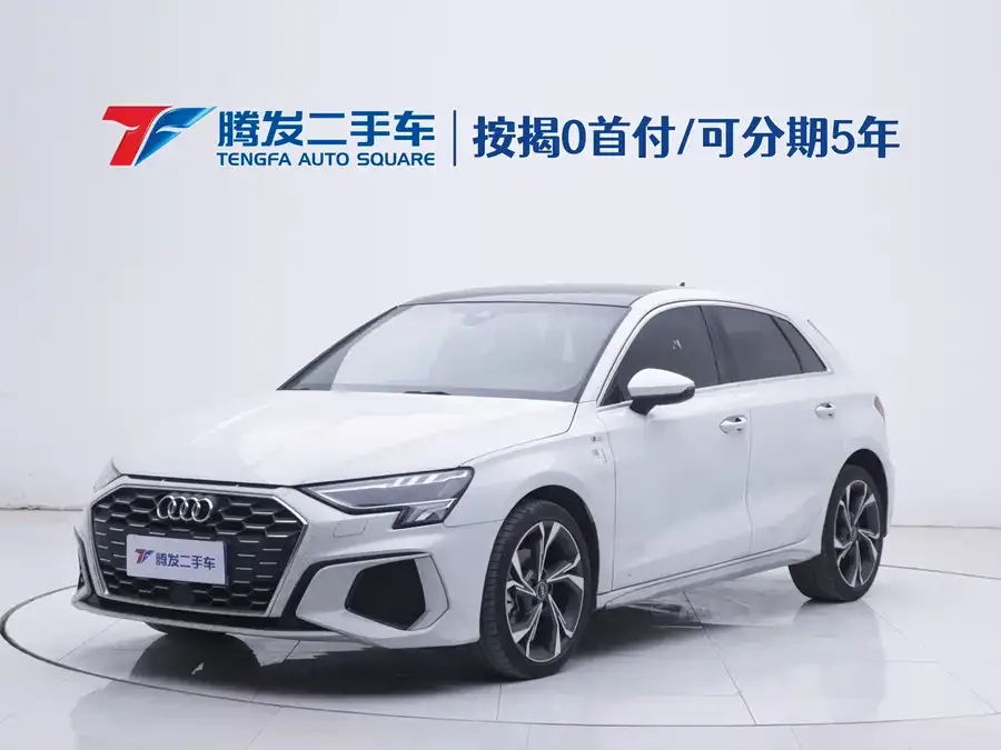Audi A3 2023 Sportback 35 TFSI stylish and sporty 2023 — фото 1, купить с доставкой в Москву