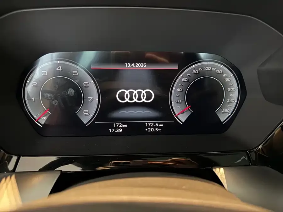 Audi A3 2025 A3L Limousine 35TFSI Flying Spur Premium Edition + Luxury Package 2026 — миниатюра 5
