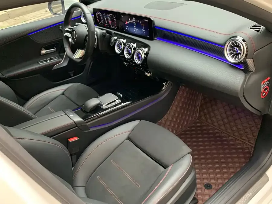 Mercedes-Benz Class A Mercedes-Benz A-Class 2023 A 200 L Fashion Edition 2023 — миниатюра 4