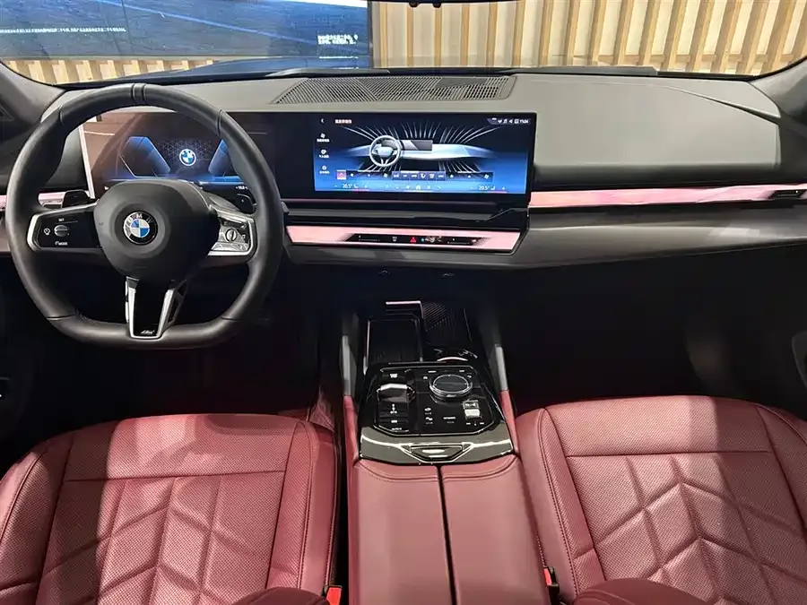 BMW 5 Series BMW 5 Series 2025 530Li Leading M Sport Package 2025 — миниатюра 5