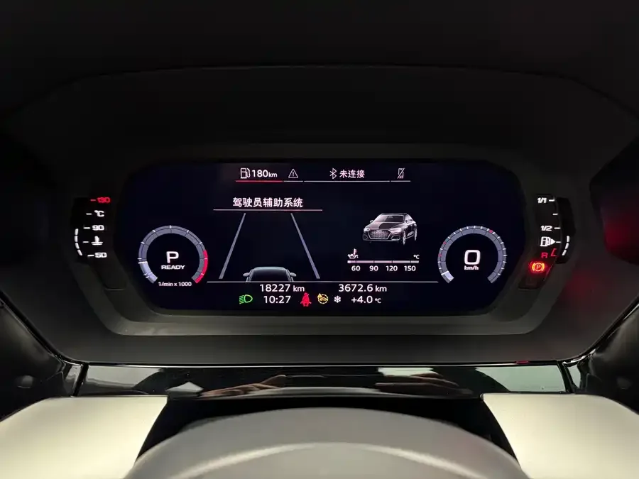 Audi A3 2024 A3L Limousine 35 TFSI Fashion Sports 2025 — миниатюра 2