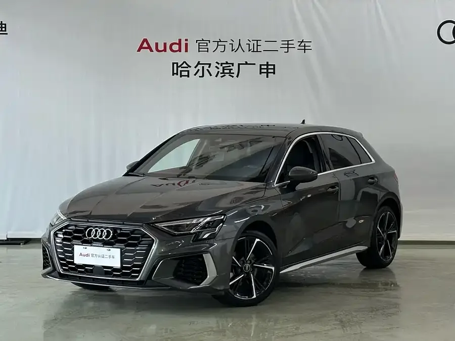 Audi A3 2024 Sportback 35 TFSI stylish and sporty 2024 — фото 1, купить с доставкой в Москву