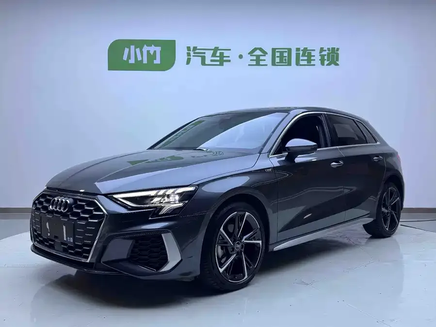 Audi A3 2023 facelift Sportback 35 TFSI stylish and sporty 2023 — фото 1, купить с доставкой в Москву