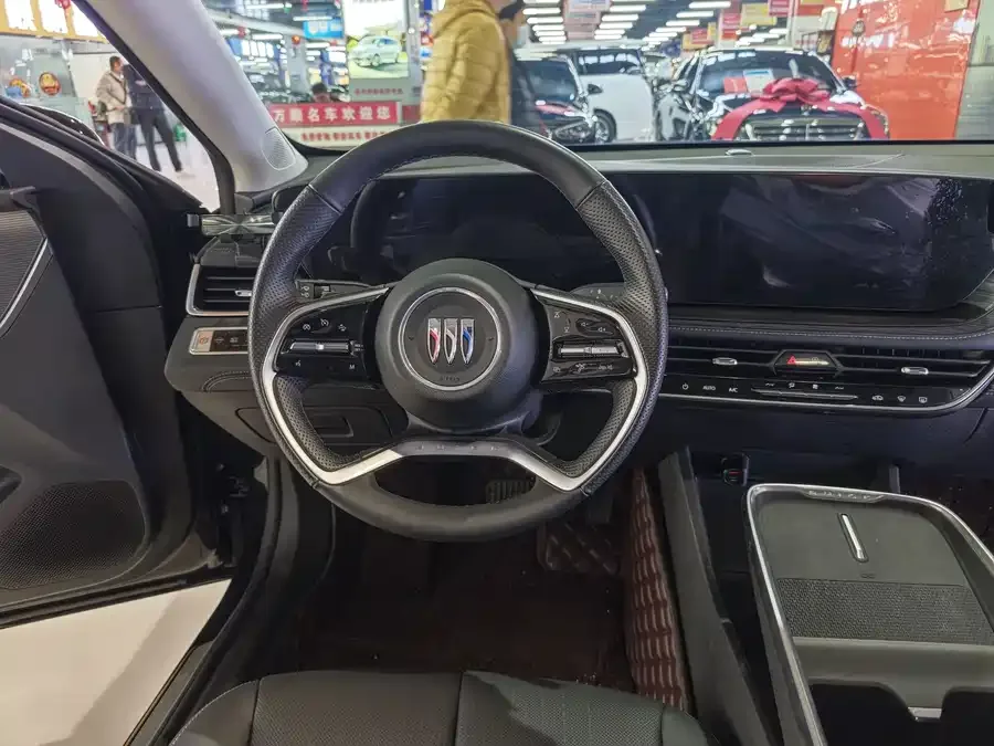 Buick LaCrosse LaCrosse 2025 28T Platinum Edition 2025 — миниатюра 3