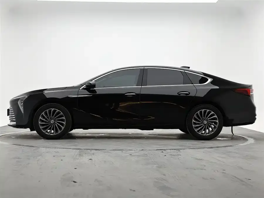 Buick LaCrosse Buick LaCrosse 2026 28T Platinum Edition 2026 — миниатюра 2