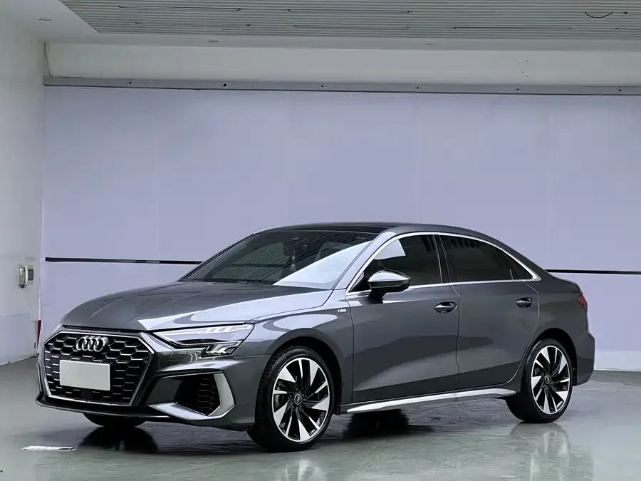 Audi A3 2024 A3L Limousine 35 TFSI Fashion Sports 2024 — фото 1, купить с доставкой в Москву