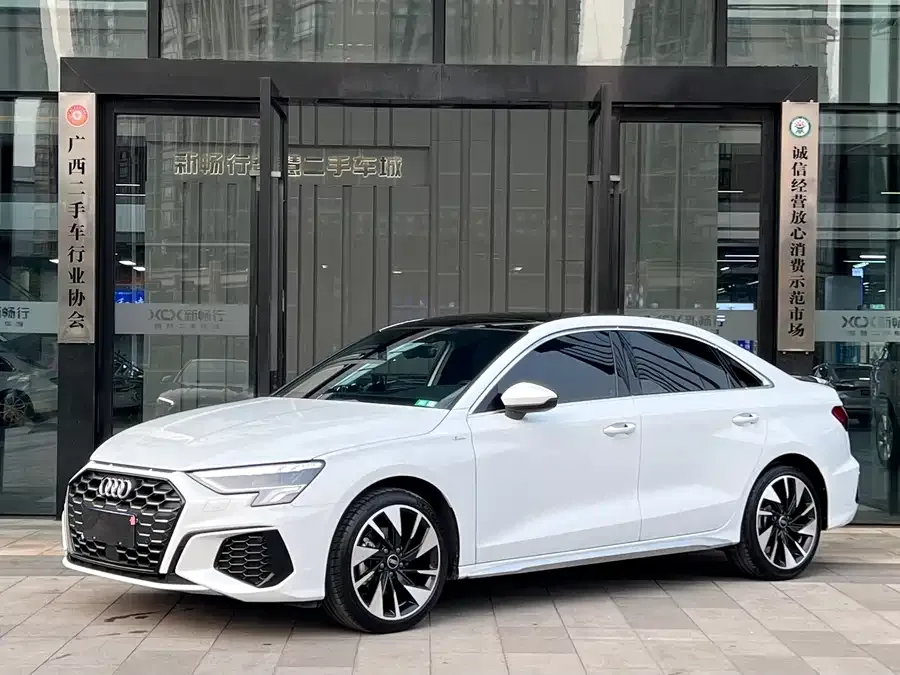Audi A3 2023 A3L Limousine 35 TFSI Fashion Sports 2024 — фото 1, купить с доставкой в Москву